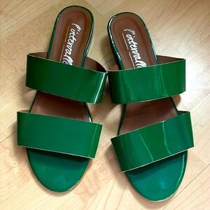 L'Intervalle Giselle Patent Leather Slides